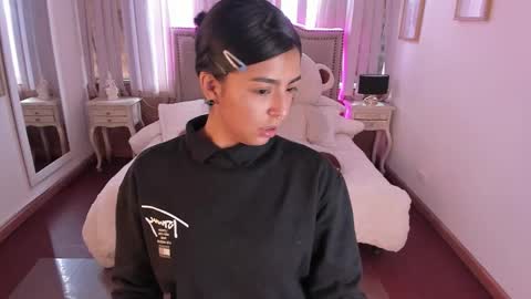 Snapshot of nia_malkova chatting on February 2026 02:20:02 PM Nia Malkova online show from February 2026 02:20:02 PM