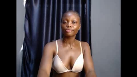 Niababy5 online show from March 2026 12:01:01 PM