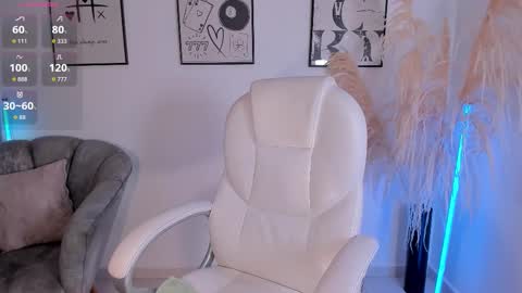 Snapshot of niaevans_x chatting on November 2025 01:34:01 PM Nia online show from November 2025 01:34:01 PM