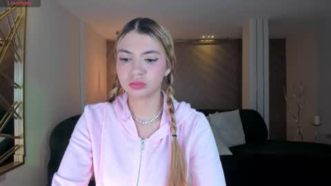 SQUIRTER DOLL    online show from October 2025 10:57:02 AM