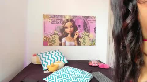  Nia  online show from October 2025 04:42:01 PM