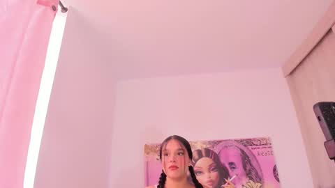  Nia  online show from December 2025 03:42:01 PM