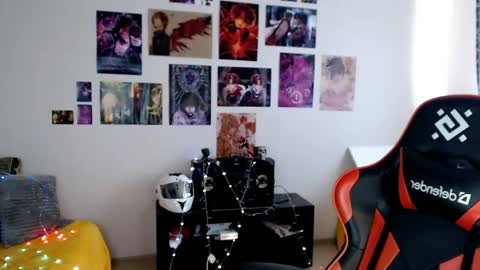 nica_kawaii online show from May 2026 07:16:01 AM