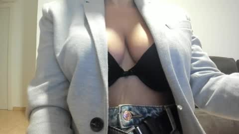 Sfora online show from February 2025 09:27:02 PM