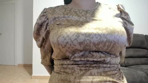 Sfora online show from February 2025 10:58:01 PM