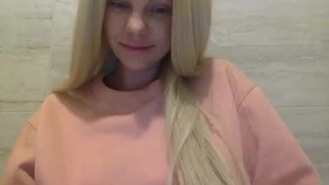 Amber online show from October 2025 10:38:01 AM