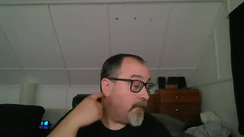 niceguy7208 online show from June 2026 03:19:02 AM