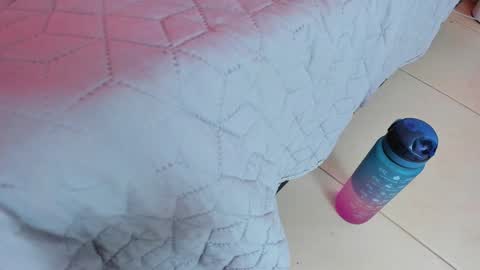 Nicolle  online show from January 2025 02:59:01 PM