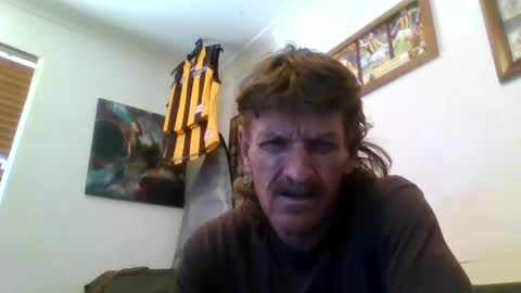 Snapshot of niceozziecockxxx chatting on January 2025 01:05:02 AM Sexiishaine online show from January 2025 01:05:02 AM