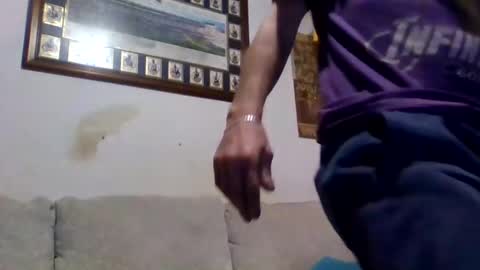 Snapshot of niceozziecockxxx chatting on October 2025 08:10:01 PM Sexiishaine online show from October 2025 08:10:01 PM