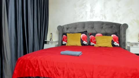 Sophie online show from December 2024 06:55:02 AM