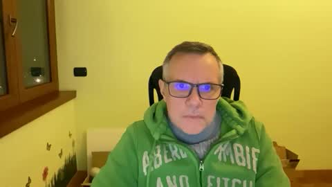 Snapshot of niceshy_71 chatting on January 2026 05:40:01 PM Andrew online show from January 2026 05:40:01 PM