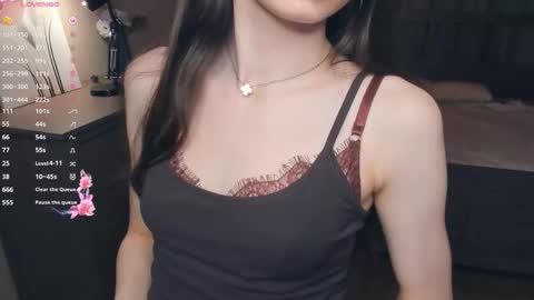 Nicole online show from March 2026 07:09:01 PM