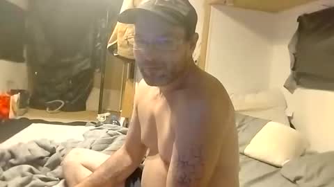 nicholasjesse51 online show from October 2025 11:50:04 PM