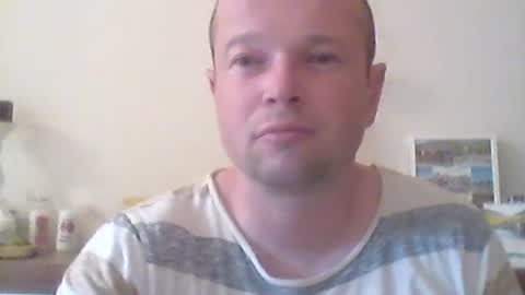 Snapshot of nick1990b chatting on June 2026 04:42:01 PM nick1990b online show from June 2026 04:42:01 PM
