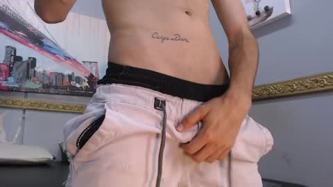 Snapshot of nick_damon chatting on January 2025 04:28:02 PM Nick online show from January 2025 04:28:02 PM