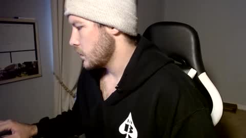 Cakedcouple  OF - Yourtattedcutie  qurlynfit online show from December 2024 02:05:02 PM