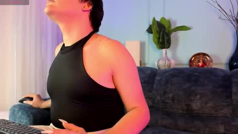 nicki_ripperton online show from January 2026 12:07:02 PM