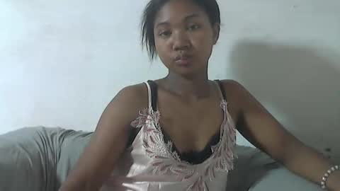 Snapshot of nickiqqyuu chatting on May 2026 12:23:01 PM nickiqqyuu online show from May 2026 12:23:01 PM