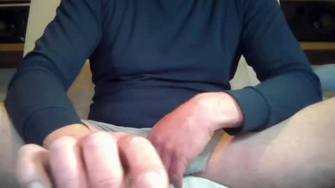 Snapshot of nickstick81 chatting on May 2026 04:03:01 PM Joystick online show from May 2026 04:03:01 PM