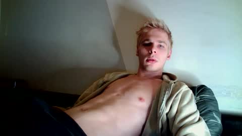 Snapshot of nicksuper8 chatting on November 2025 07:38:02 PM Nick online show from November 2025 07:38:02 PM