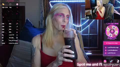 Snapshot of nicktu52 chatting on December 2024 12:08:01 AM nicktuuk online show from December 2024 12:08:01 AM