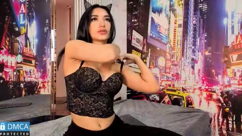 NICKY online show from October 2025 07:05:01 PM