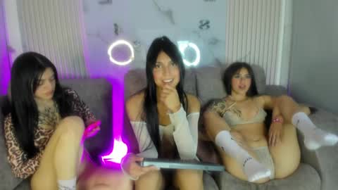 Snapshot of nicky_as chatting on April 2026 06:49:01 AM nicky_as online show from April 2026 06:49:01 AM