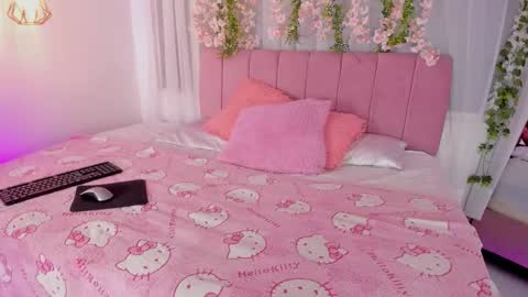 Snapshot of nicky_bonny18 chatting on February 2026 11:59:01 AM nicky_bonny18 online show from February 2026 11:59:01 AM