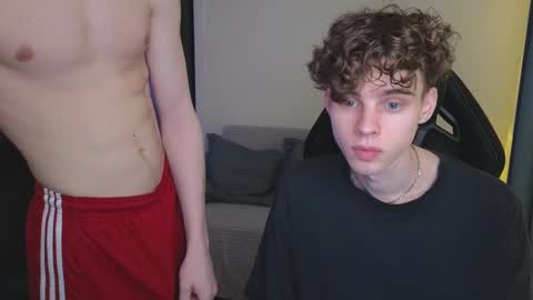 Nicki  Danny online show from March 2025 05:29:01 PM