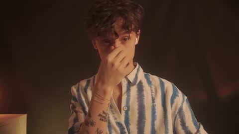 Nicky Neal online show from February 2025 05:30:01 PM