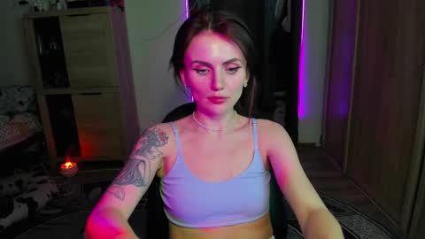 Nicky Weekends online show from February 2025 03:21:02 PM