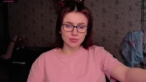 Snapshot of nicky_weekends chatting on March 2026 05:01:02 AM Nicky Weekends online show from March 2026 05:01:02 AM