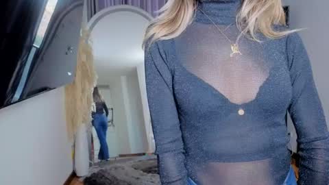 Nicky online show from April 2026 10:09:02 PM