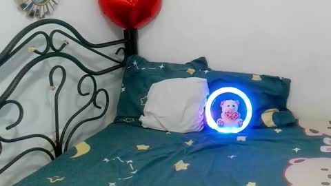 nico222025 online show from February 2026 06:18:01 PM