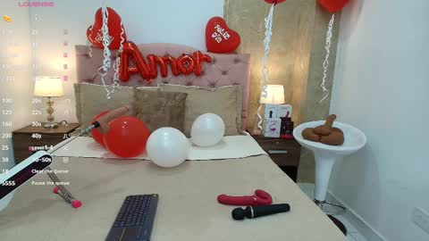 Nicol Alvarez online show from February 2025 03:39:02 AM