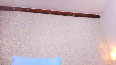 Nicol online show from October 2025 07:26:02 PM