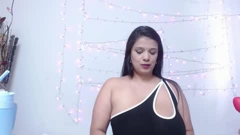 Snapshot of nicol_love0 chatting on March 2025 05:28:01 PM Nicol online show from March 2025 05:28:01 PM