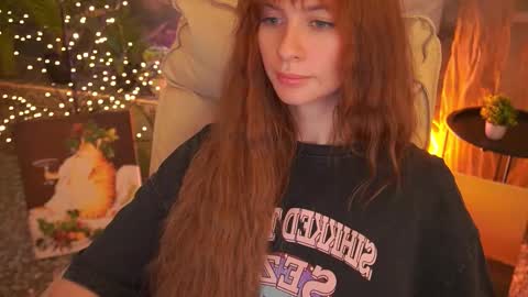 Nicol Moonn online show from March 2026 06:47:02 PM