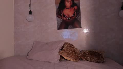 Nicol Villa online show from January 2025 12:54:02 PM