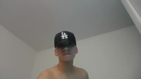 Mateo online show from November 2025 12:05:01 AM