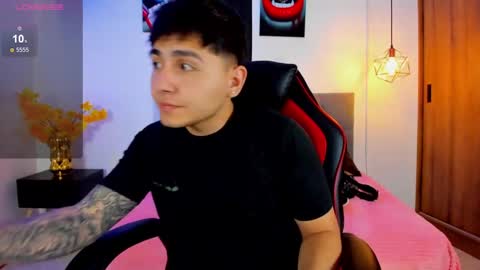 nicolas_james_sc online show from September 2025 01:59:02 PM