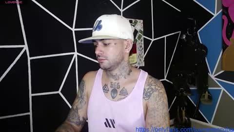 nicolas online show from October 2025 02:34:01 AM