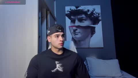 Snapshot of nicolasmuscle chatting on June 2026 01:06:02 PM Andres online show from June 2026 01:06:02 PM