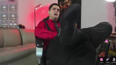 Nicolas Fellener online show from December 2025 05:05:01 AM