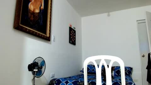 Nicolay online show from November 2025 11:25:02 PM