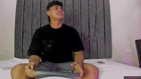 nicole_and_thiago online show from March 2025 01:05:02 PM