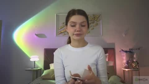 Nicole online show from November 2025 09:49:02 PM