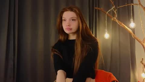 Nicole online show from May 2026 09:31:02 PM