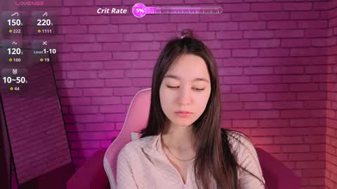 Snapshot of nicole_brownie chatting on April 2026 01:22:01 AM Nicole online show from April 2026 01:22:01 AM